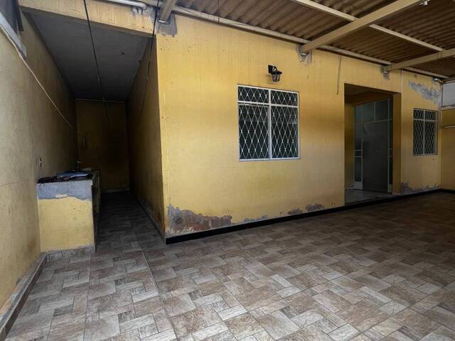 #10 - Casa para Venda em Contagem - MG - 2